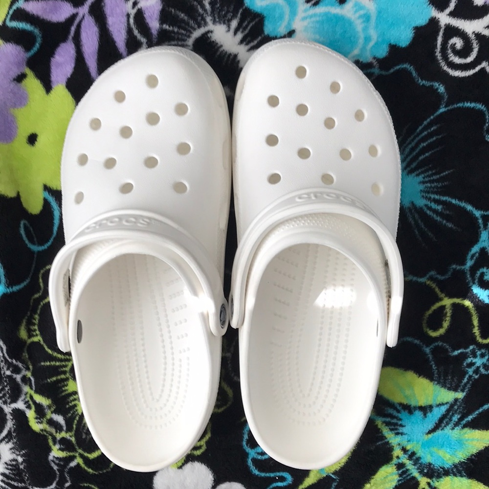 white crocs: size 11 women’s 9 men